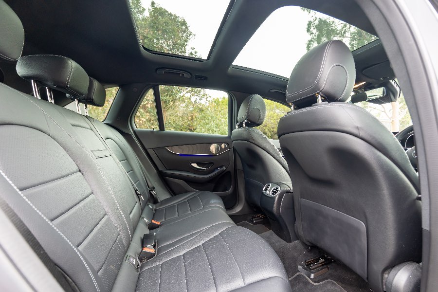 2021 MERCEDES BENZ GLC200 detail view 13 photo on CarNest