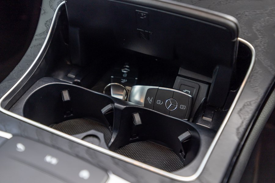 2021 MERCEDES BENZ GLC200 detail view 16 photo on CarNest