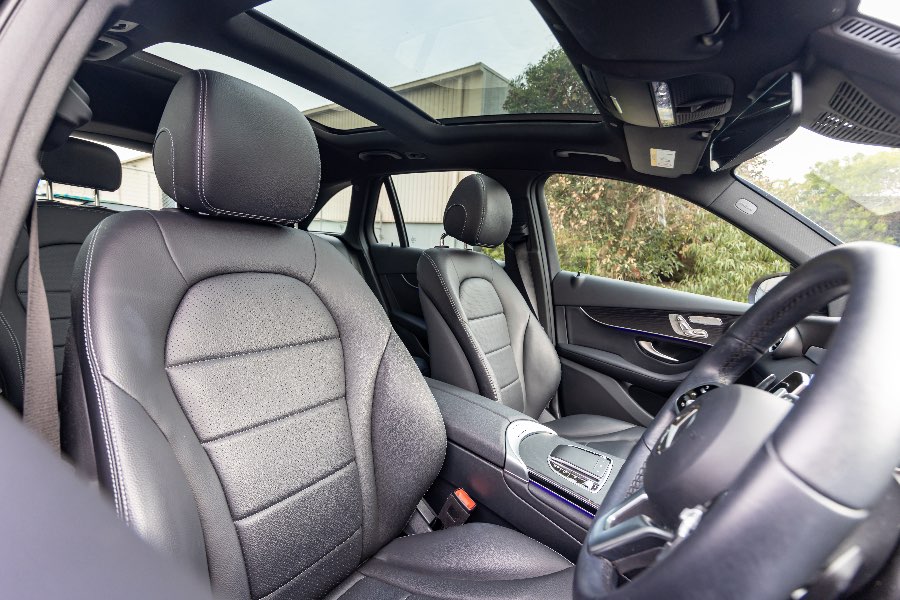 2021 MERCEDES BENZ GLC200 detail view 18 photo on CarNest
