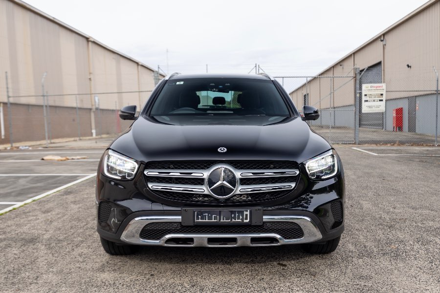 2021 MERCEDES BENZ GLC200 exterior photo on CarNest