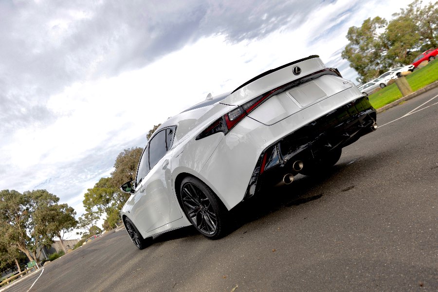 2023 LEXUS IS500 F SPORT PERFORMANCE detail view 17 photo on CarNest