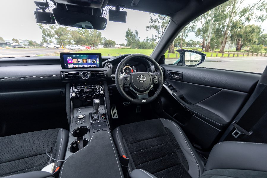 2023 LEXUS IS500 F SPORT PERFORMANCE detail view 18 photo on CarNest