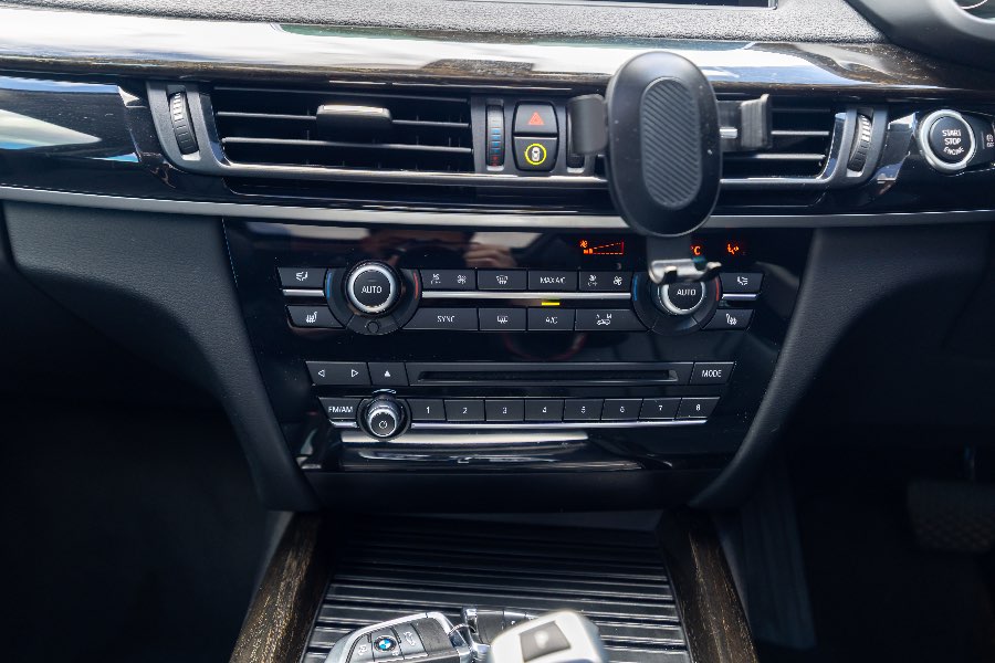 2014 BMW X5 30D detail view 11 photo on CarNest