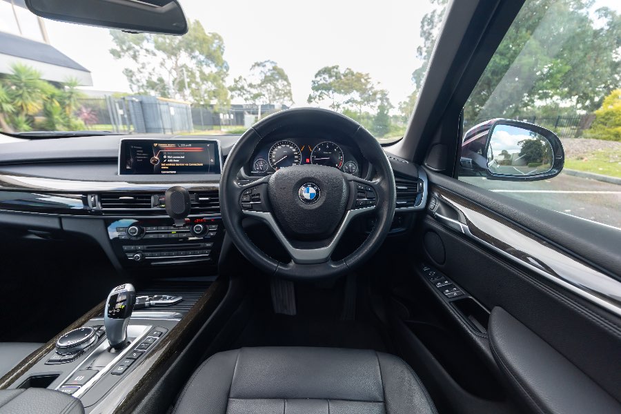 2014 BMW X5 30D detail view 12 photo on CarNest