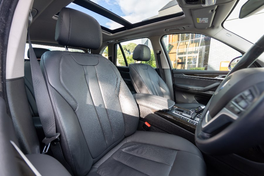 2014 BMW X5 30D detail view 19 photo on CarNest