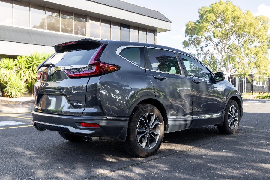 2022 HONDA CRV VTI-L AWD VTI-S AWD cabin detail photo on CarNest