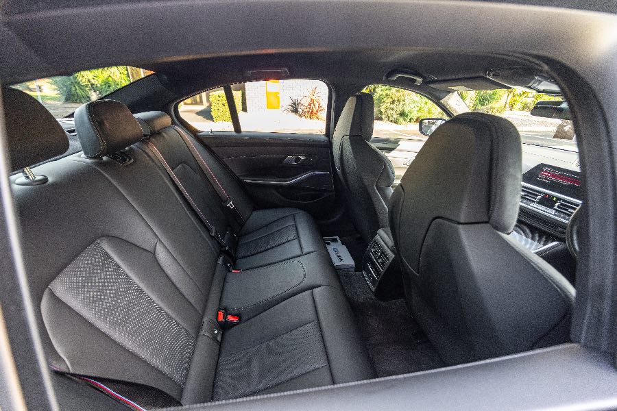 2021 BMW M3 COMPETITION detail view 8 photo on CarNest