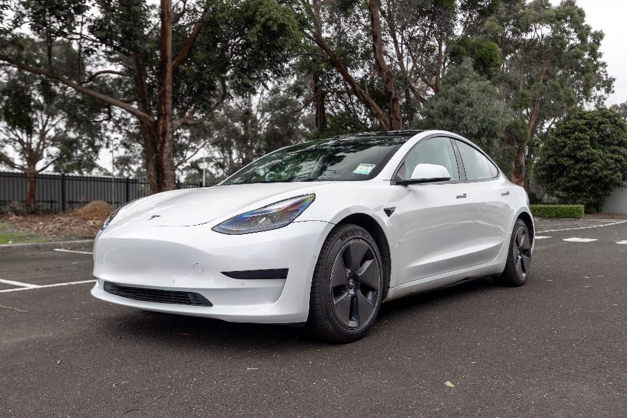 2022 TESLA 3 RWD rear exterior photo on CarNest