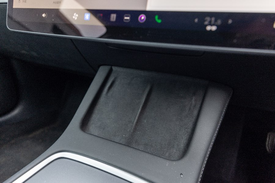 2022 TESLA 3 RWD detail view 16 photo on CarNest
