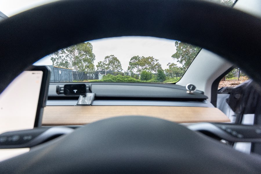 2022 TESLA 3 RWD detail view 19 photo on CarNest