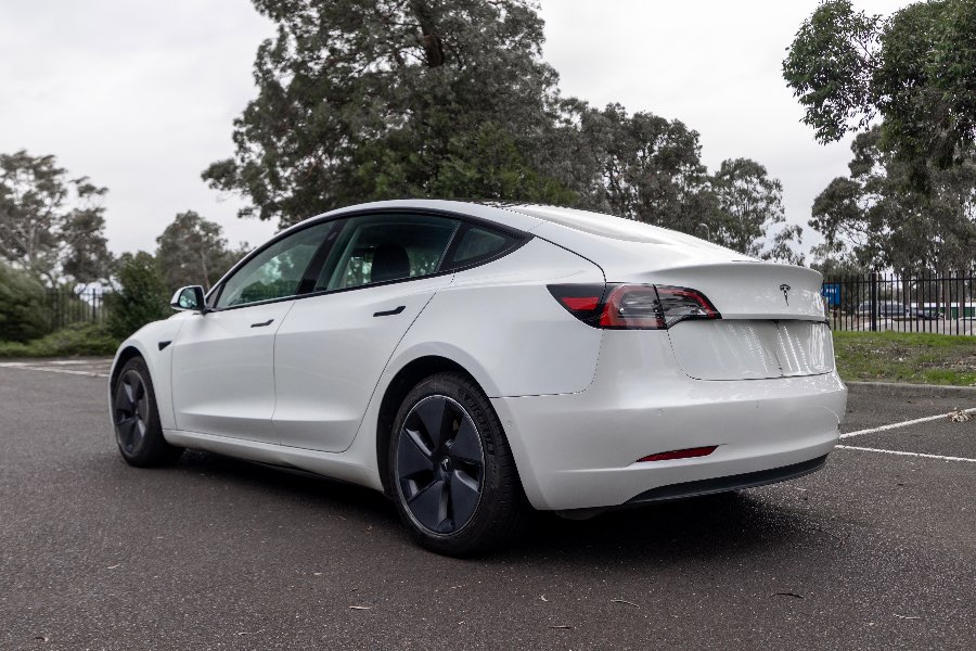 2022 TESLA 3 RWD detail view 7 photo on CarNest