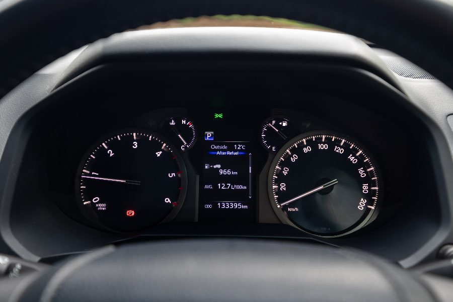 2018 TOYOTA PRADO GXL detail view 11 photo on CarNest