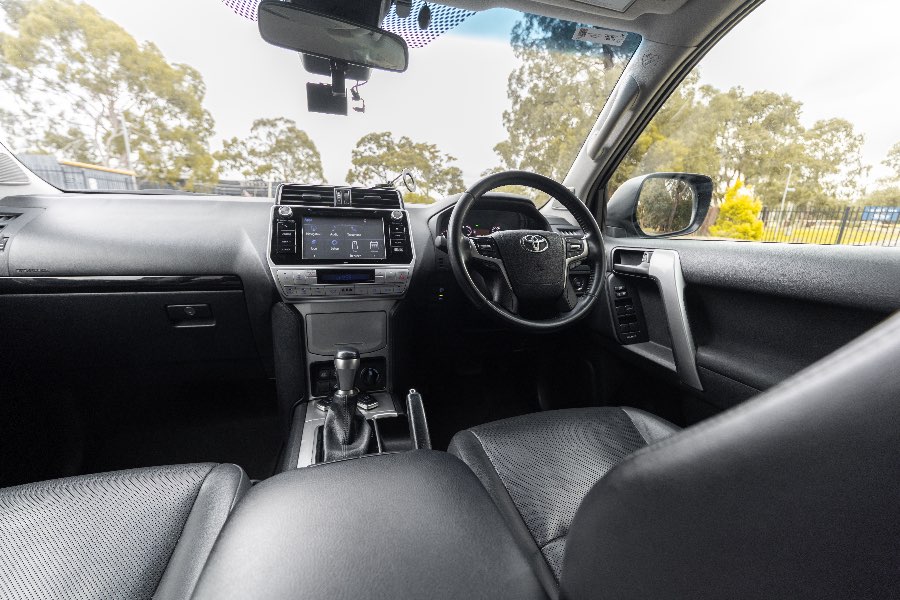 2018 TOYOTA PRADO GXL detail view 20 photo on CarNest