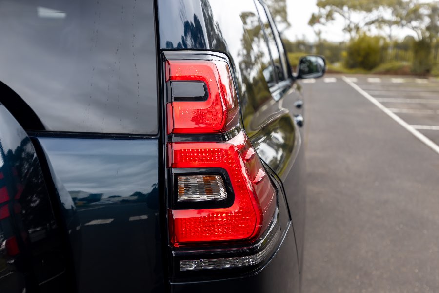 2018 TOYOTA PRADO GXL detail view 7 photo on CarNest