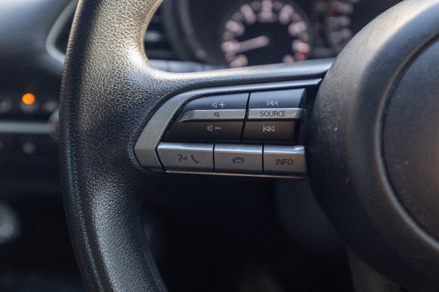 2021 MAZDA 3 PURE detail view 18 photo on CarNest