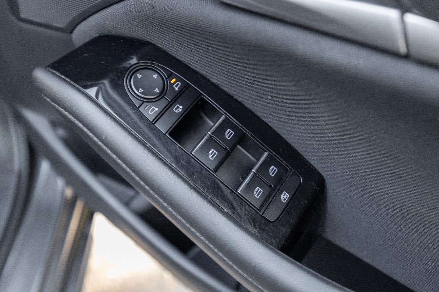 2021 MAZDA 3 PURE detail view 8 photo on CarNest