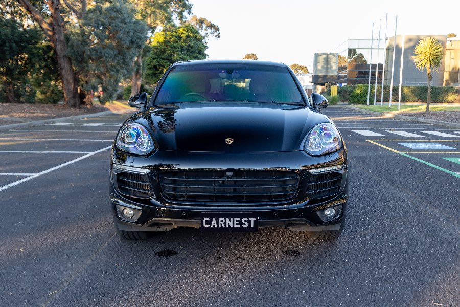 2017 PORSCHE CAYENNE PLATINUM DIESEL exterior photo on CarNest