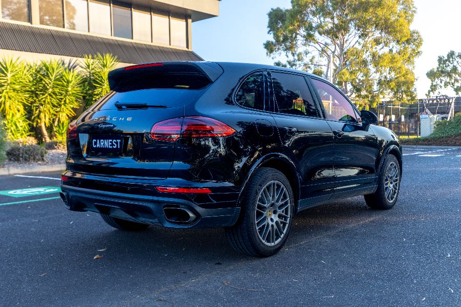 2017 PORSCHE CAYENNE PLATINUM DIESEL detail view 8 photo on CarNest