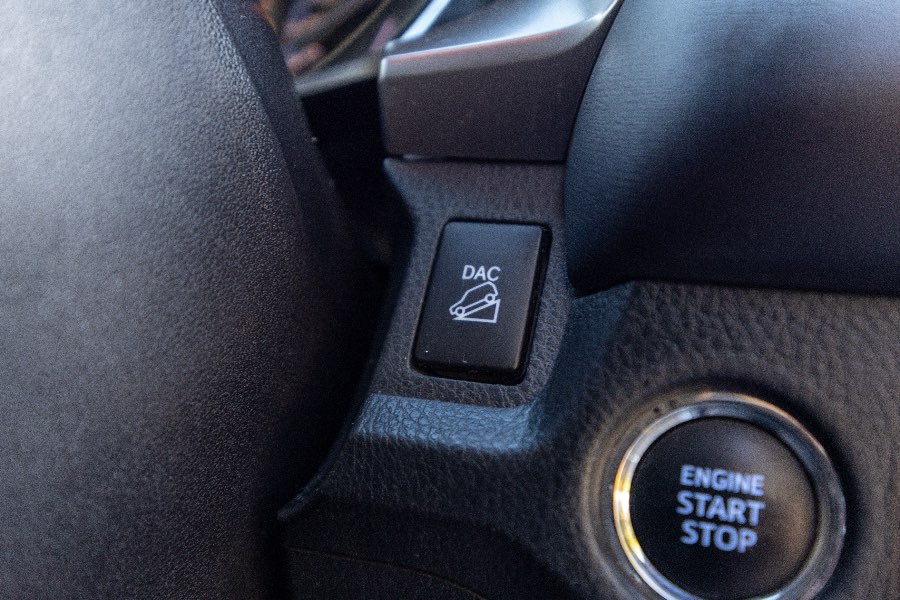 2018 TOYOTA RAV4 GXL AWD detail view 20 photo on CarNest