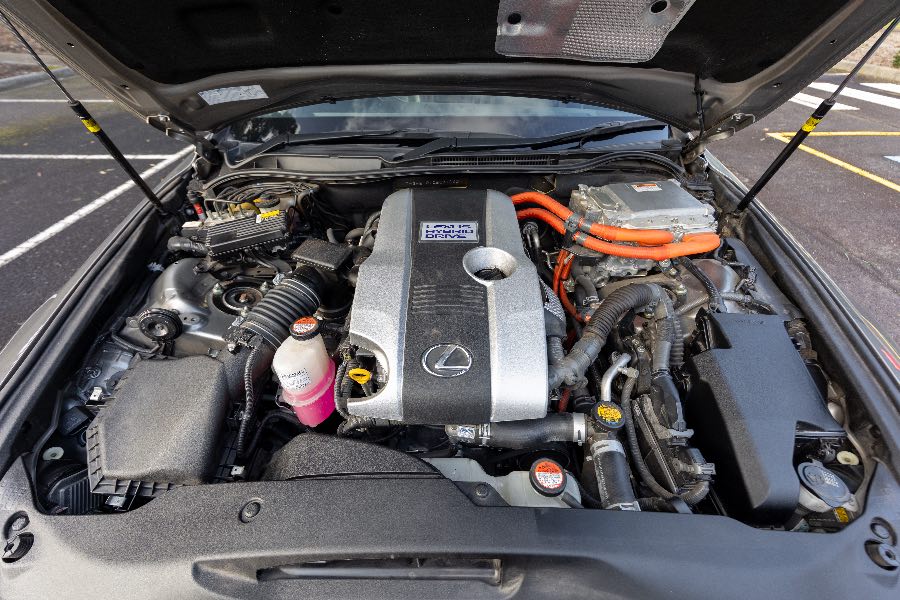 2014 LEXUS IS300H detail view 19 photo on CarNest