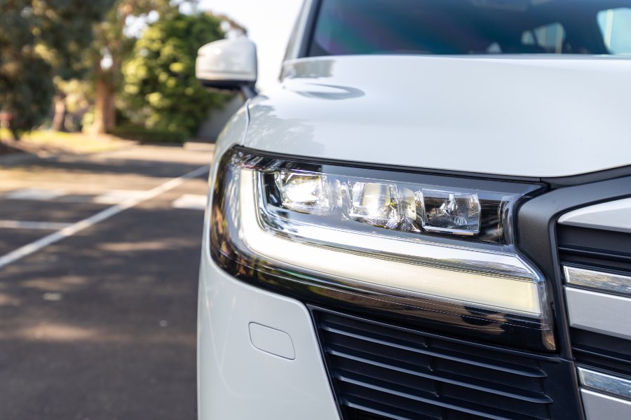 2023 TOYOTA LAND CRUISER VX additional detail photo on CarNest