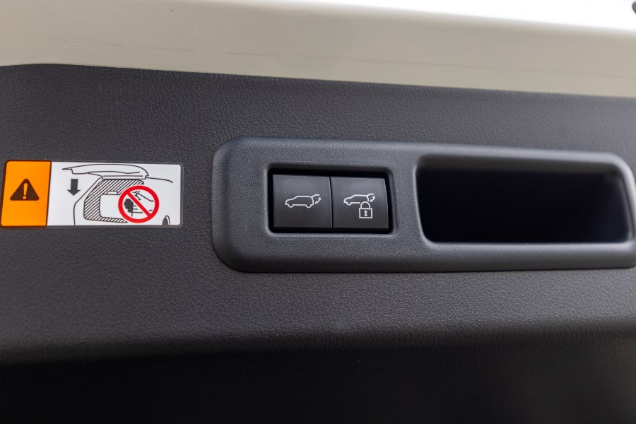 2024 LEXUS LBX LUXURY detail view 8 photo on CarNest
