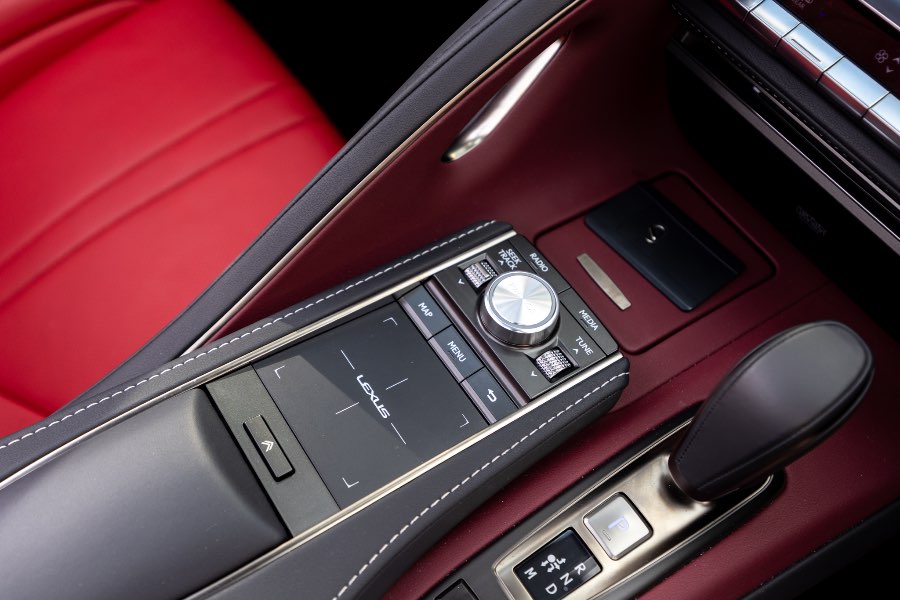 2023 LEXUS LC500 CONVERTIBLE detail view 12 photo on CarNest