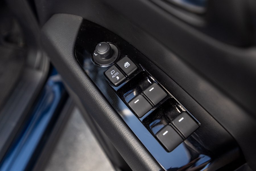 2022 MAZDA CX5 TOURING AWD detail view 14 photo on CarNest