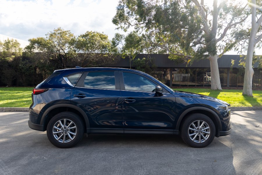 2022 MAZDA CX5 TOURING AWD cabin detail photo on CarNest