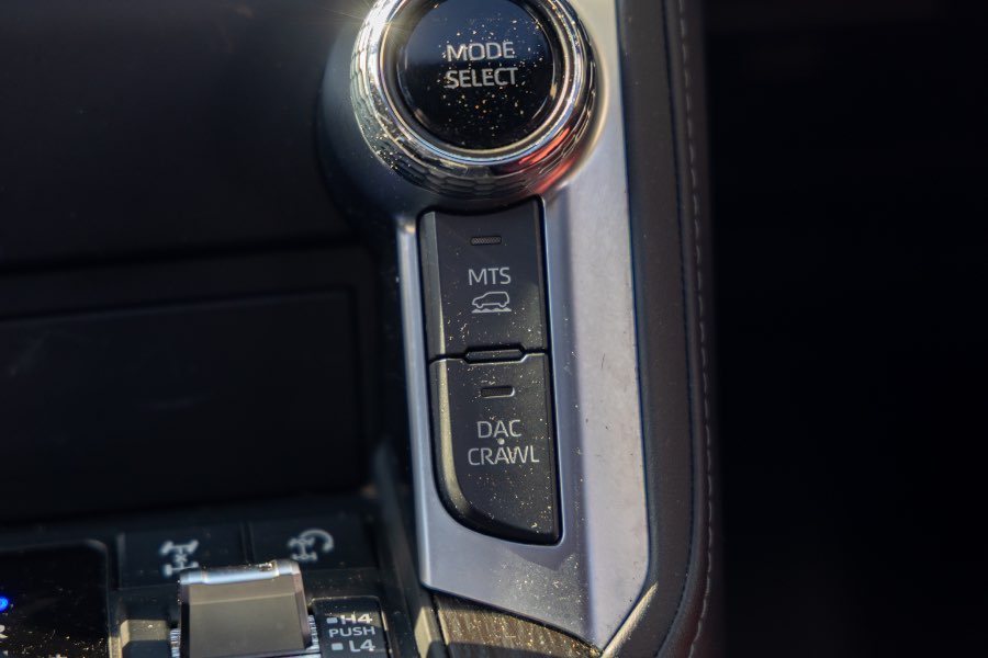2022 TOYOTA LAND CRUISER LC300 SAHARA ZX detail view 21 photo on CarNest