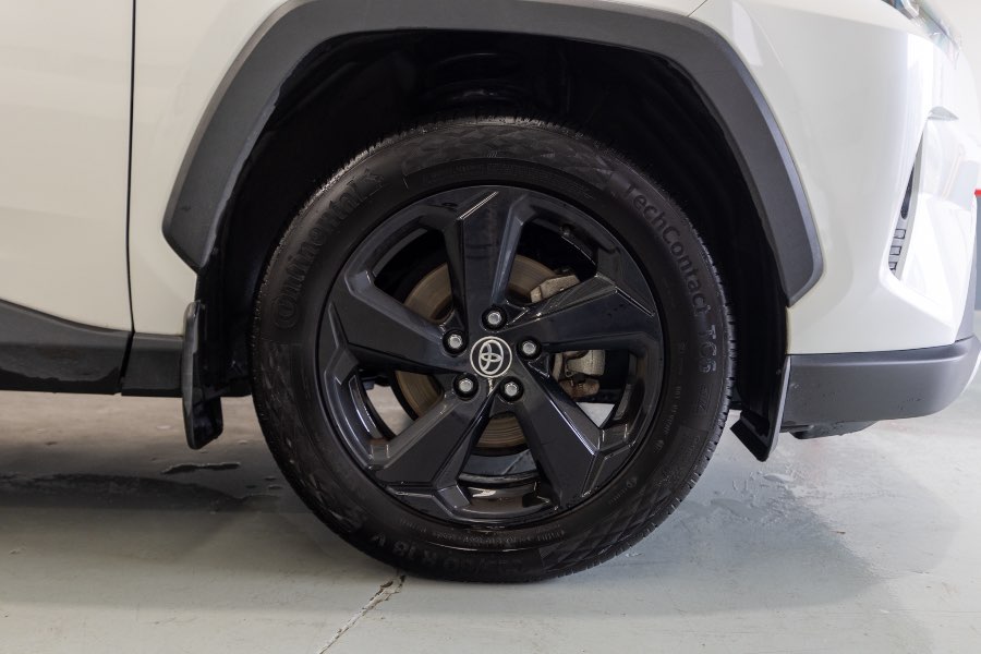 2020 TOYOTA RAV4 CRUISER detail view 17 photo on CarNest