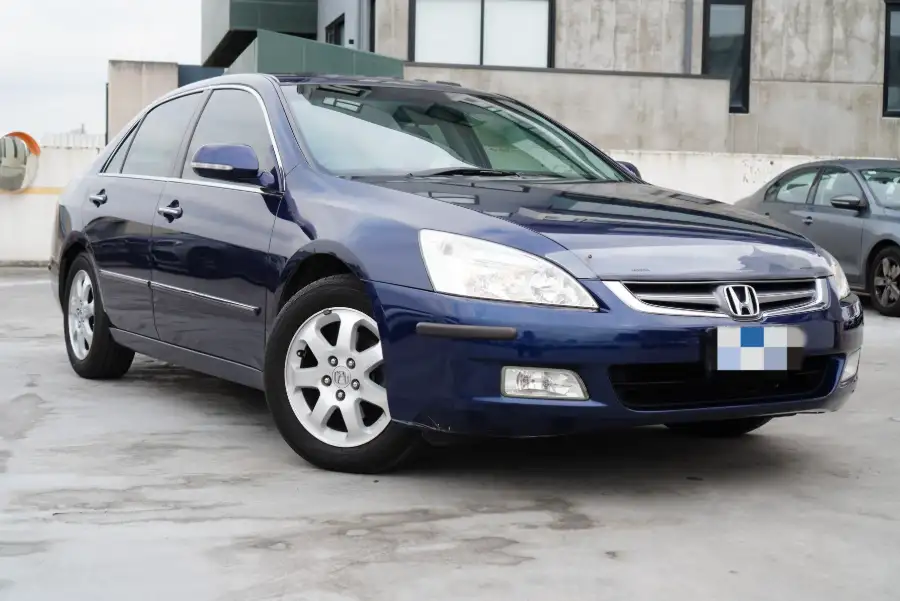 2004 HONDA ACCORD V6 LUXURY AUTO sold vehicle photo on CarNest