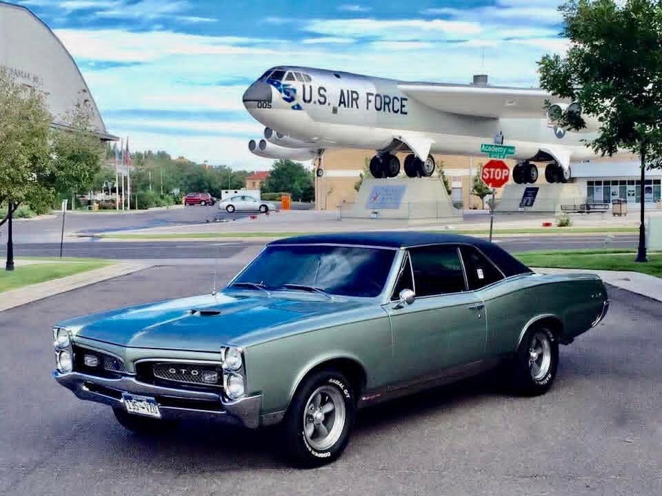 Crossroads at Lakewood Annual Car Show