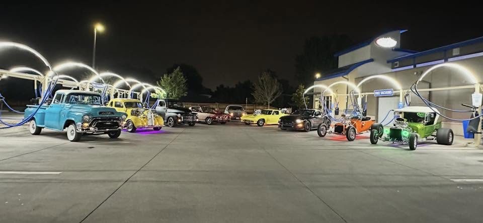 Just Cruisen Hot Rod Club at the Golden Super Cruise