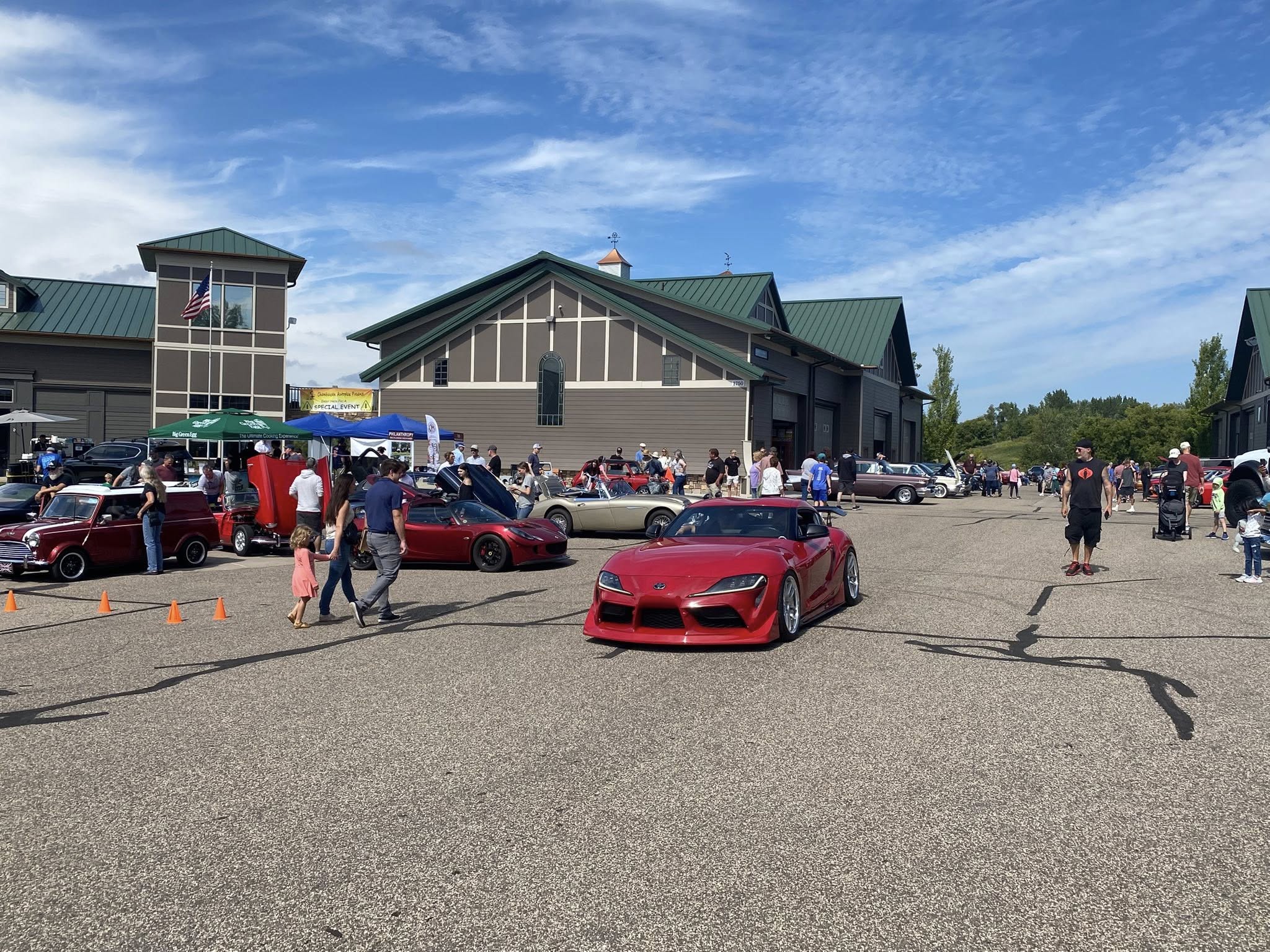 Cars & Caves Chanhassen AutoPlex