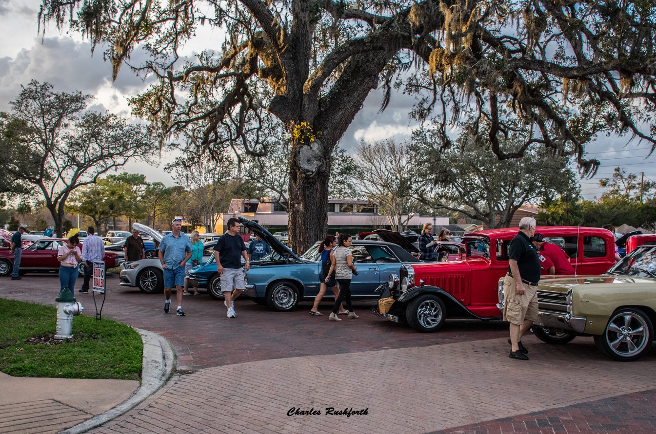 Downtown Longwood Cruise In