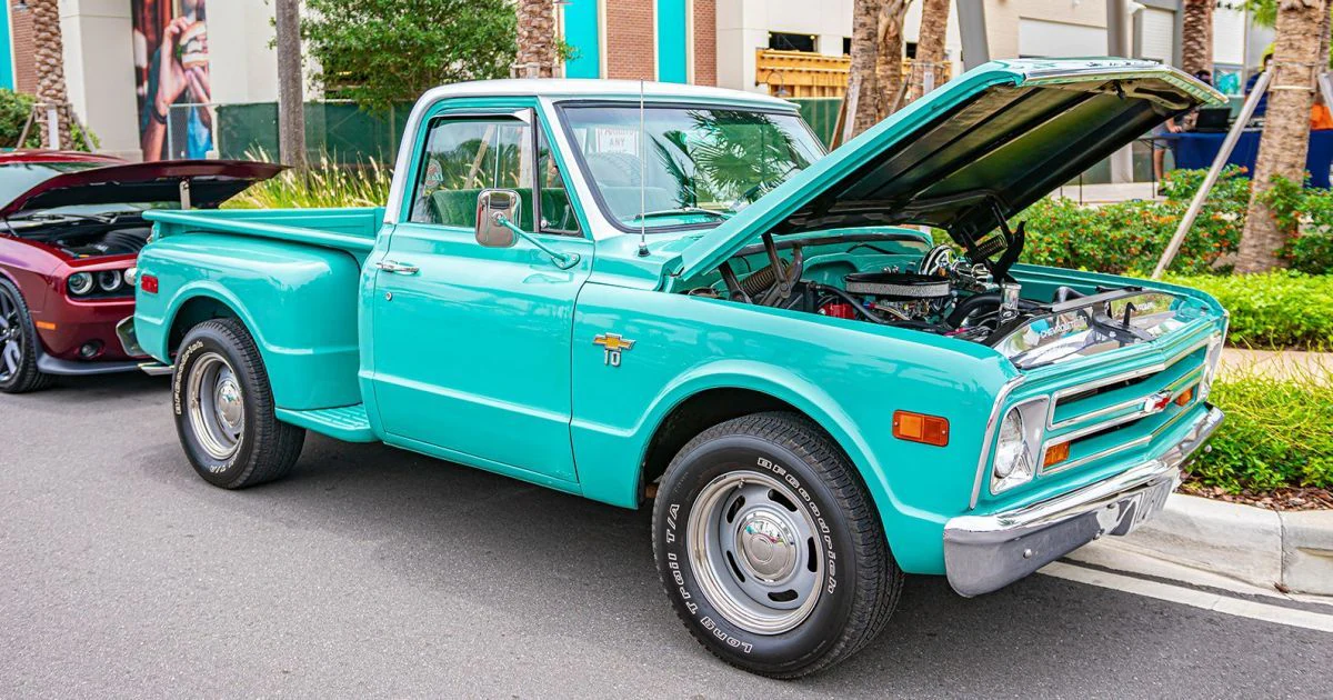 Kissimmee Show Car Saturday Nights at Sunset Walk