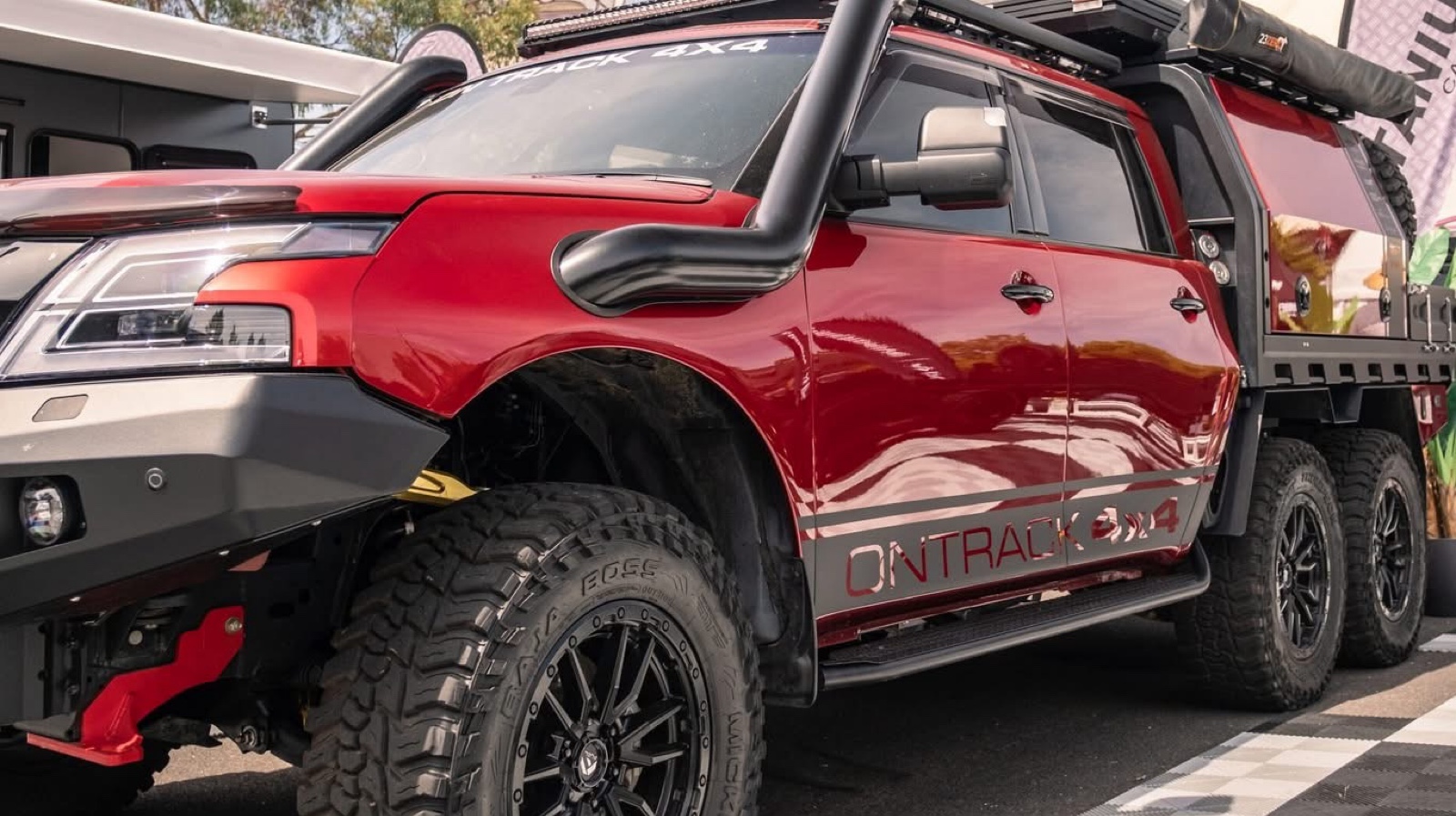 Vehicle showcase