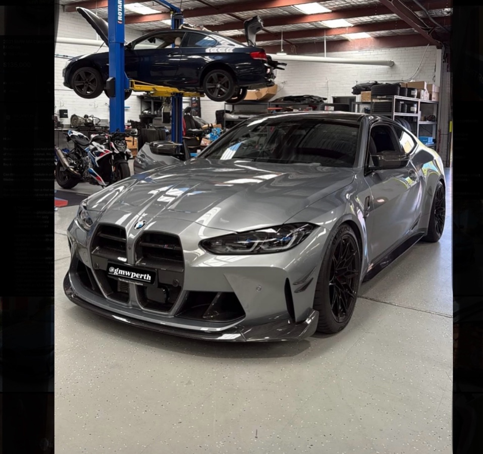 Vehicle showcase
