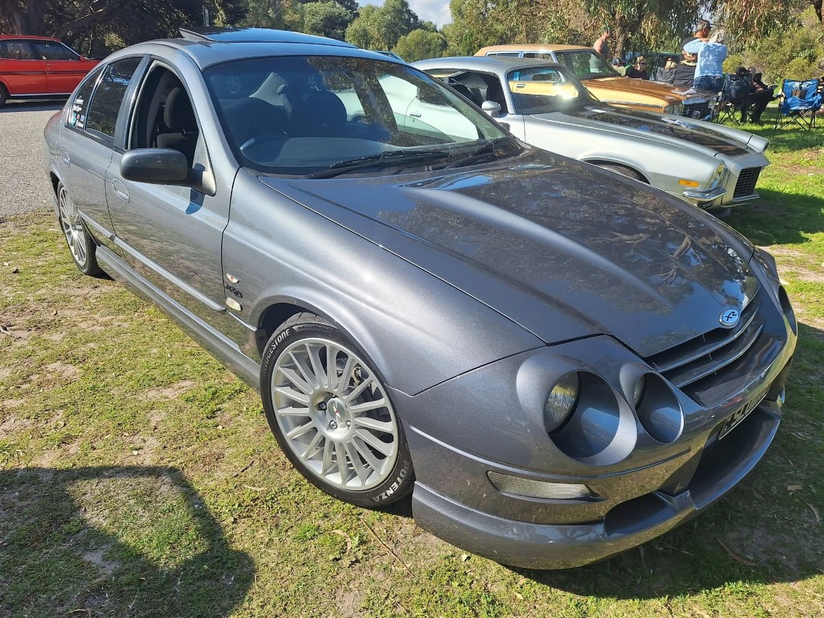 Vehicle showcase