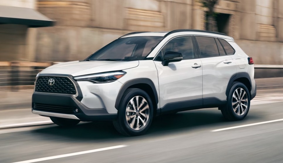 2025 Toyota Corolla Cross: Reliability, Efficiency, and Practicality in a Compact SUV