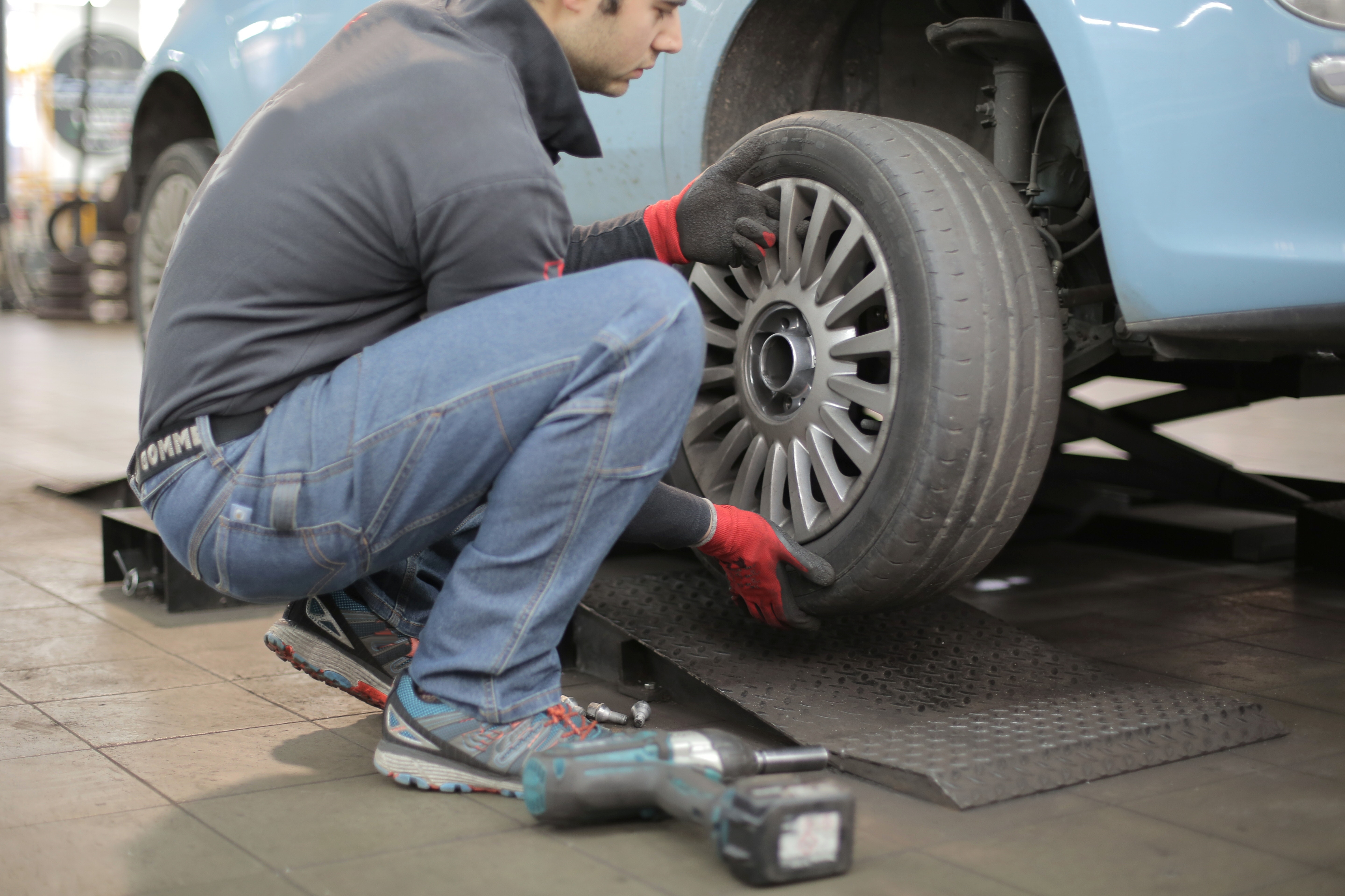 How to Rotate Your Tires for Optimal Performance?