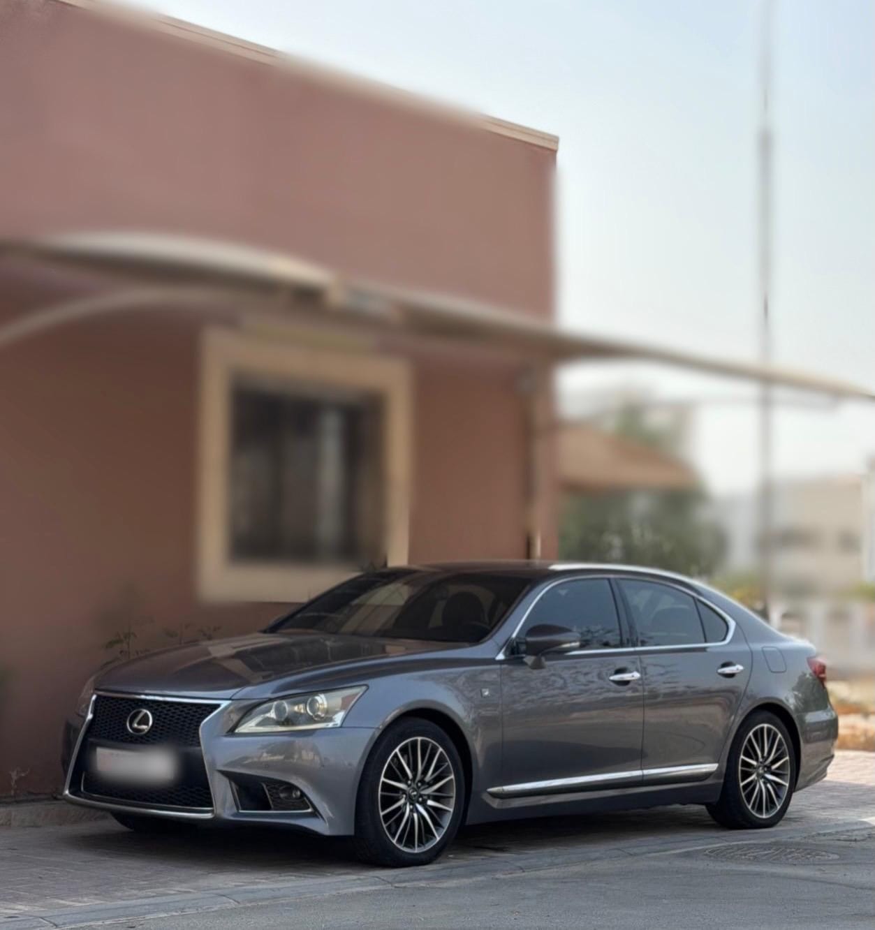 2013 Lexus LS 460 F Sport for sale in Bahrain