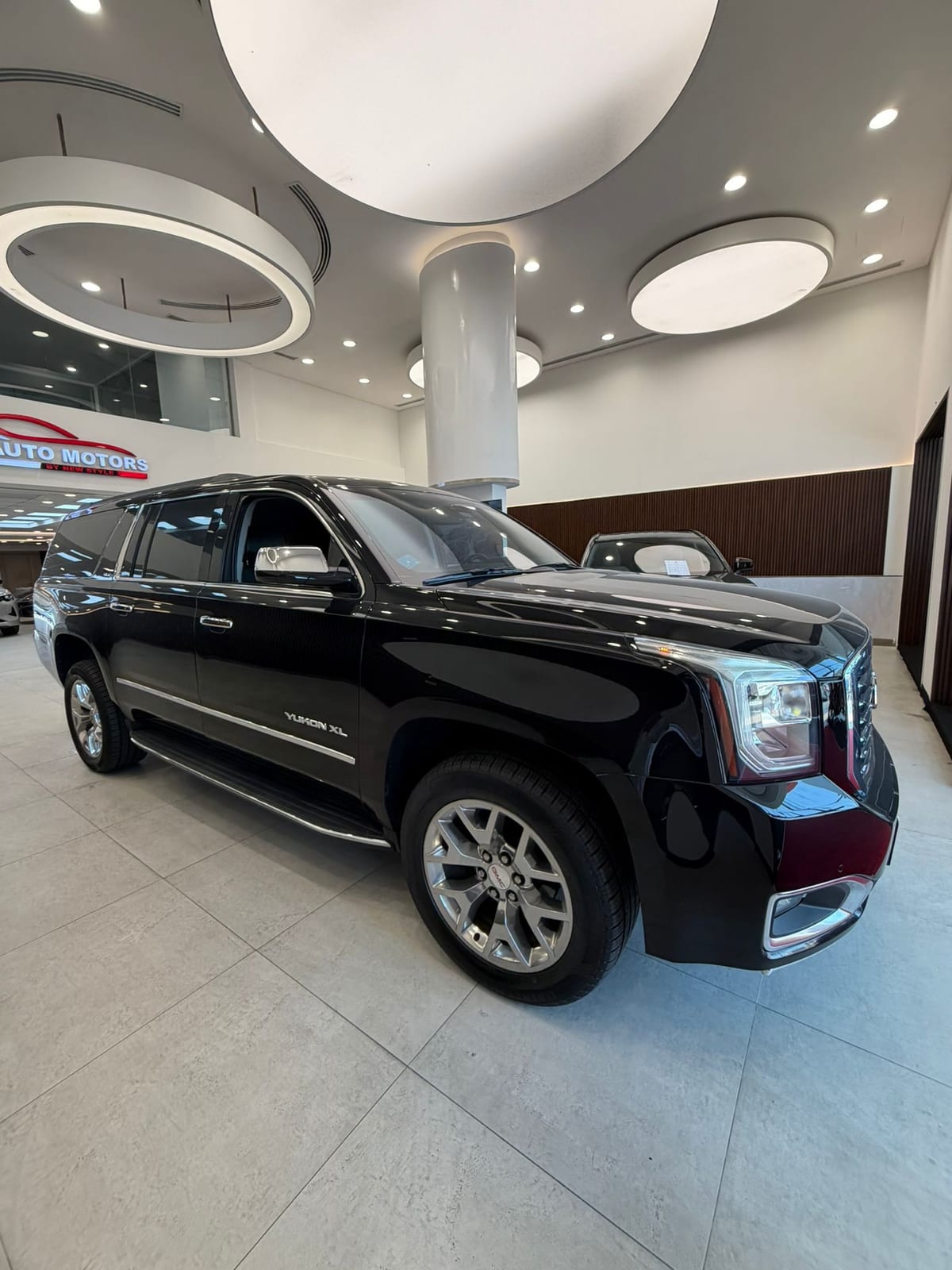 2019 GMC Yukon SLE XL for sale in Bahrain