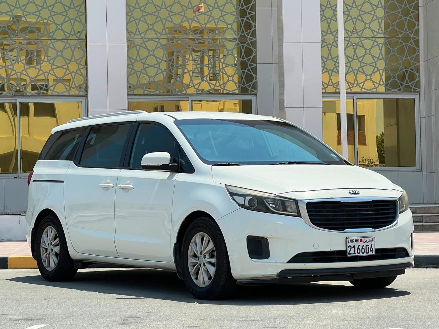 2016 Kia Carnival for sale in Bahrain
