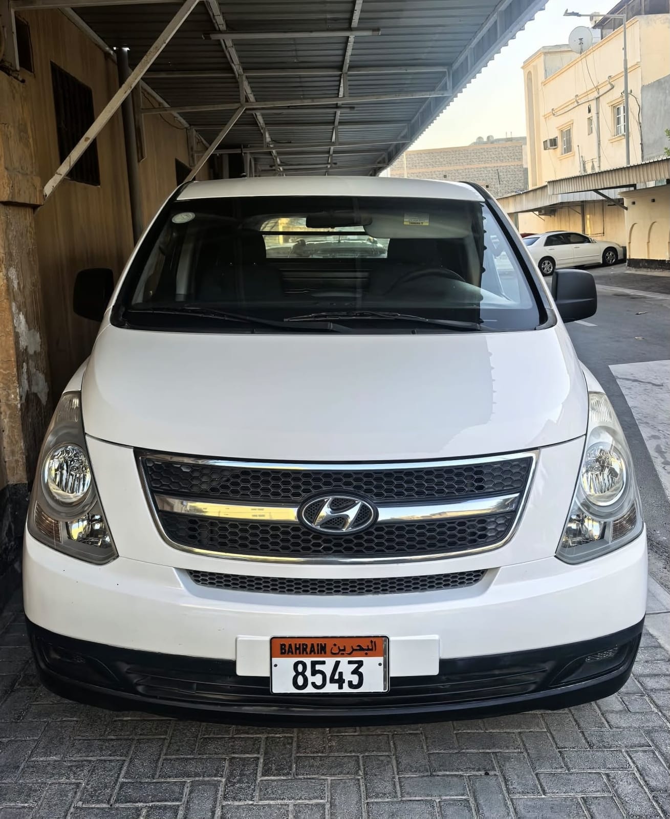2014 Hyundai H-1 Cargo for sale in Bahrain