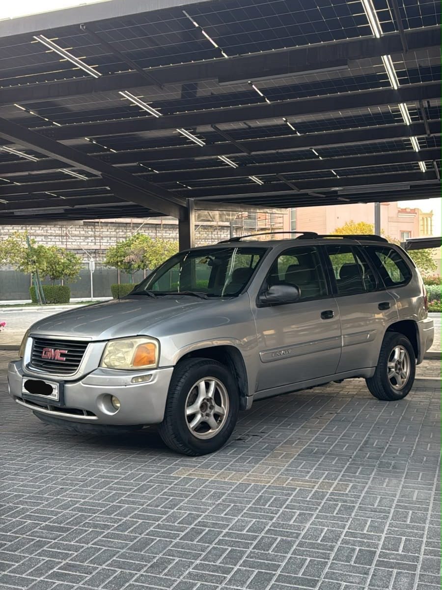 2004 GMC Envoy for sale in Bahrain