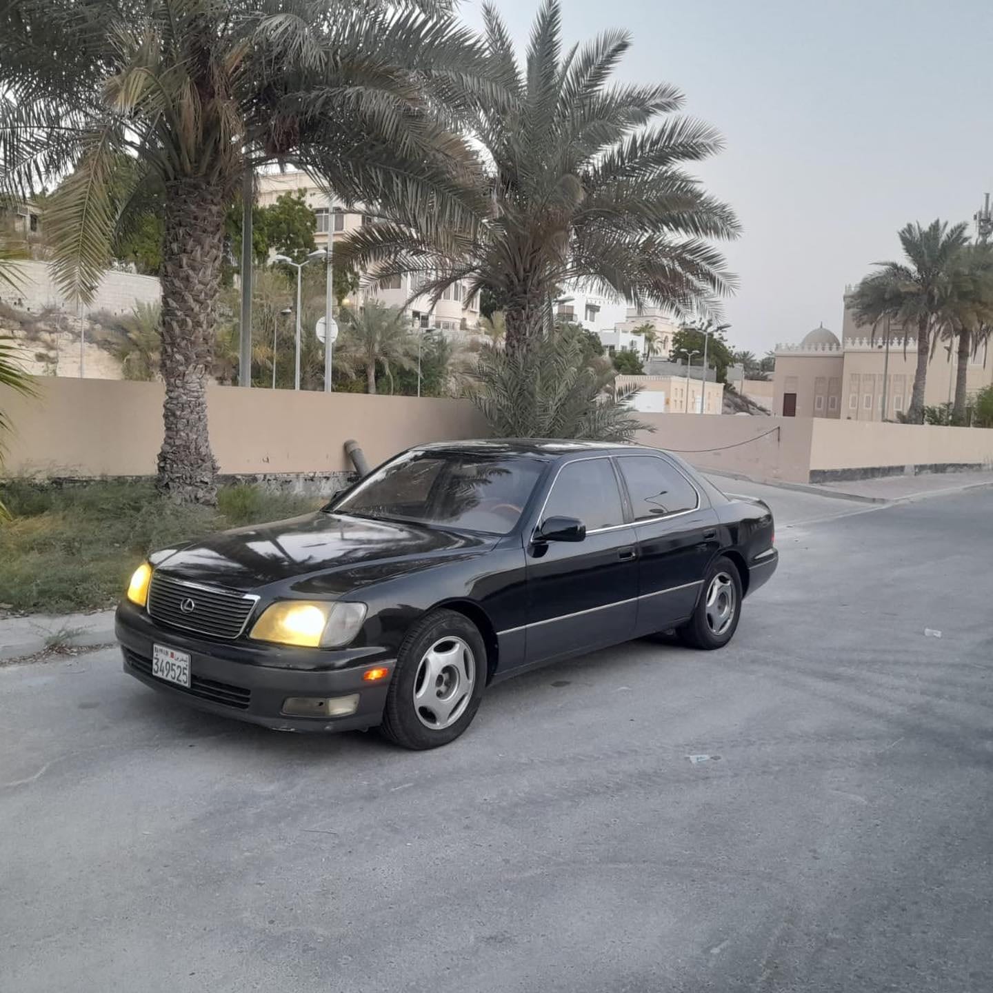 1999 Lexus LS400 for sale in Bahrain