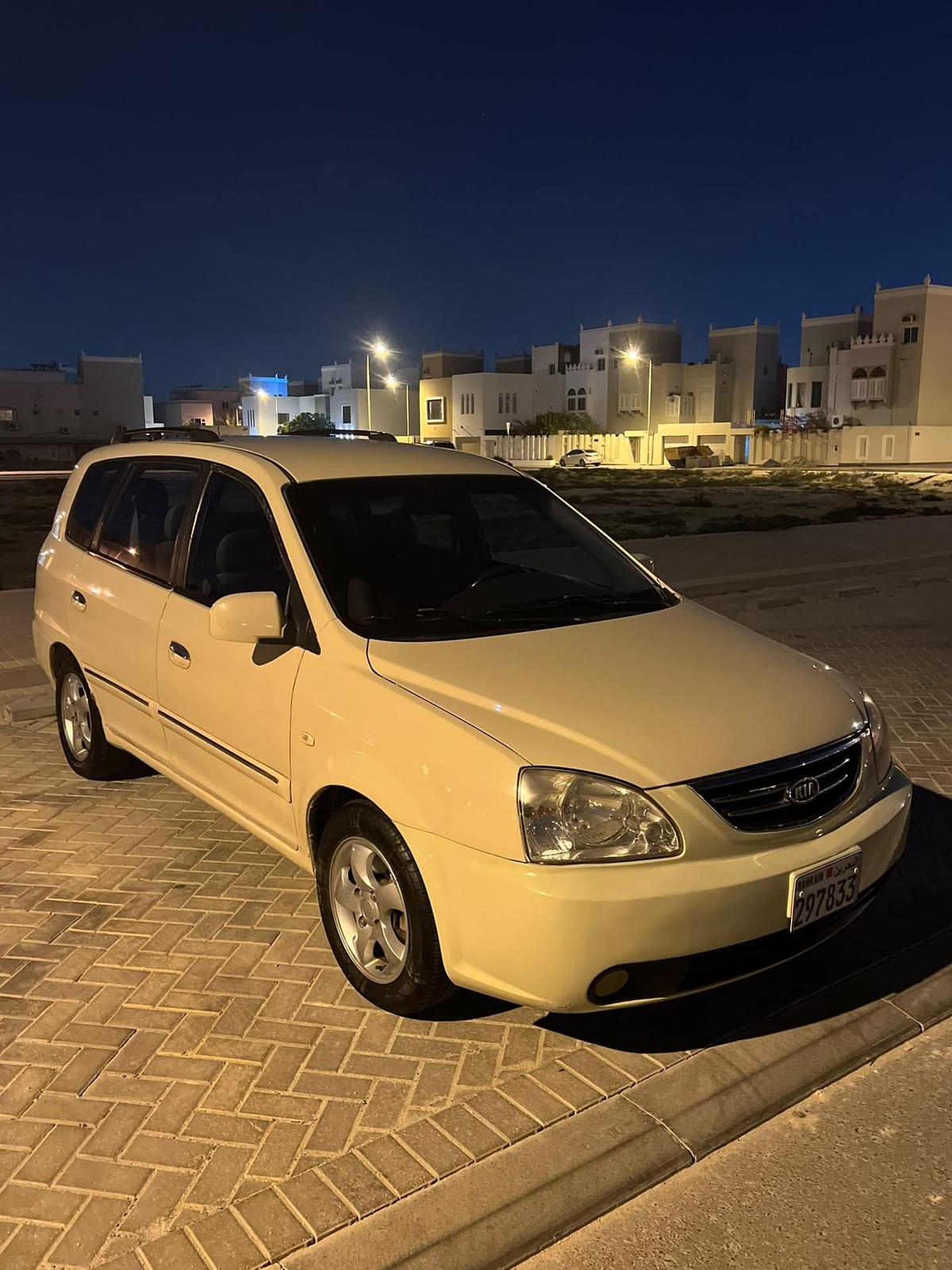 2004 Kia Carens for sale in Bahrain