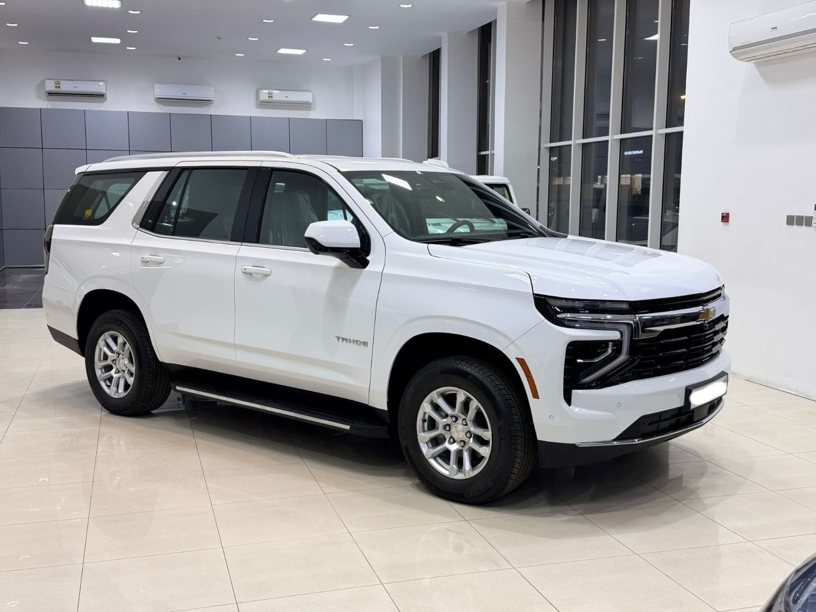 2025 Chevrolet Tahoe LS